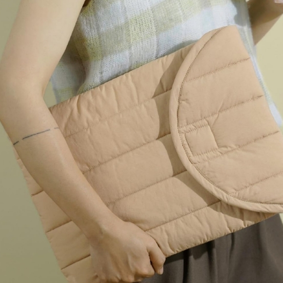 Linpr Puffy Laptop Sleeve - Picture 5 of 8